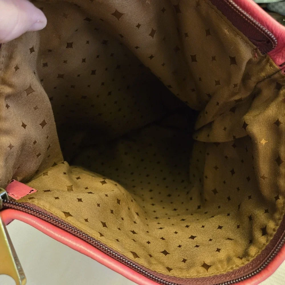 FOSSIL Pink Leather EXPLORER‎ Foldover Shoulder Bag Hobo Handbag Soft Cute EUC